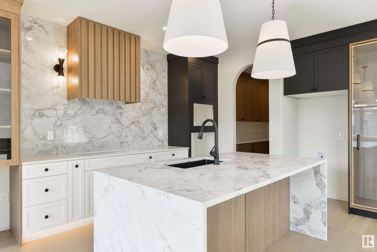 Property Photo:  5447 Kootook Road SW  AB T6W 2Z5 