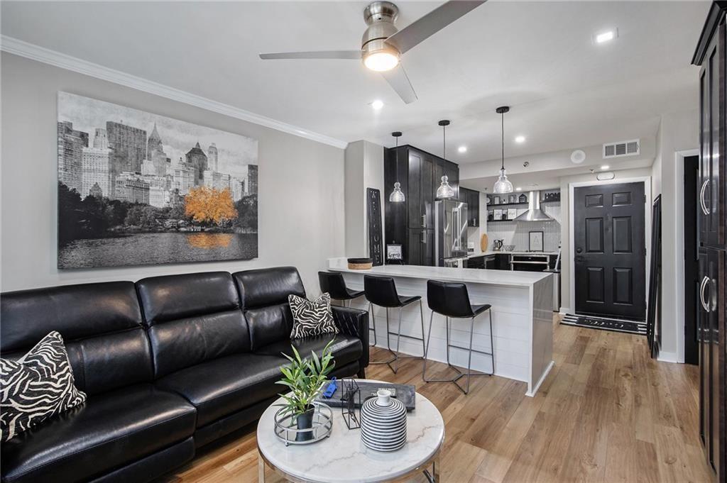 Property Photo: 1280 W Peachtree Street NW 1402 GA 30309