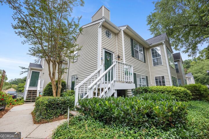 Property Photo:  1618 Glenleaf Drive Drive  GA 30092 