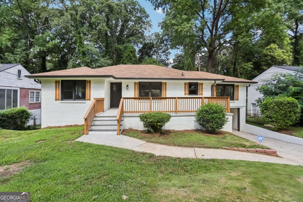 Property Photo: 1367 Pollard Drive SW GA 30311