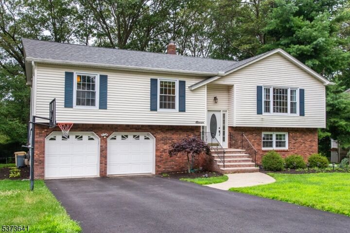 11 Cottonwood Dr  Randolph Twp. NJ 07869 photo