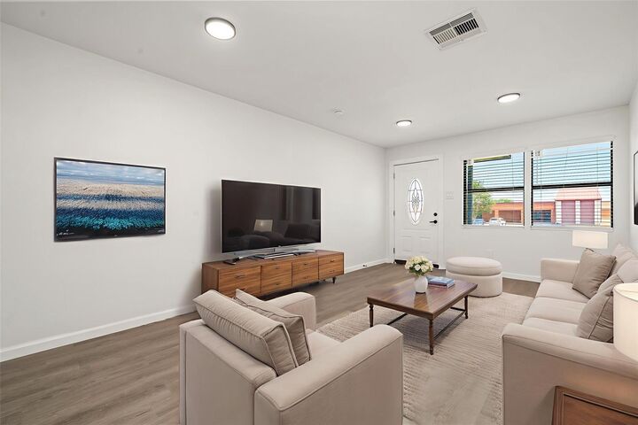 Property Photo: 404 Glenmore Drive TX 77503