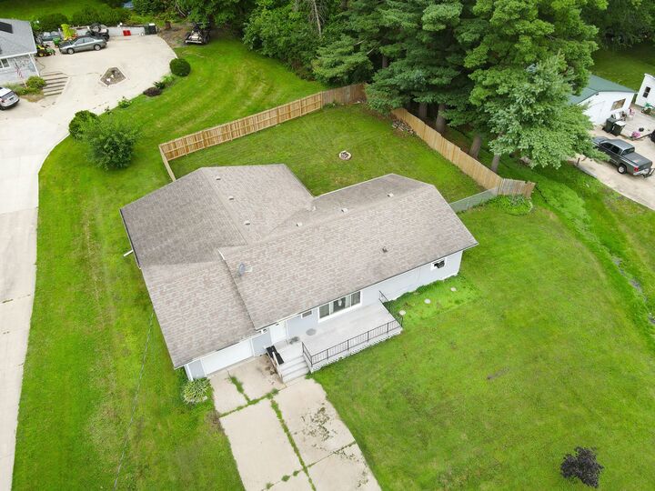 Property Photo: 301 N 9th Street IA 52553