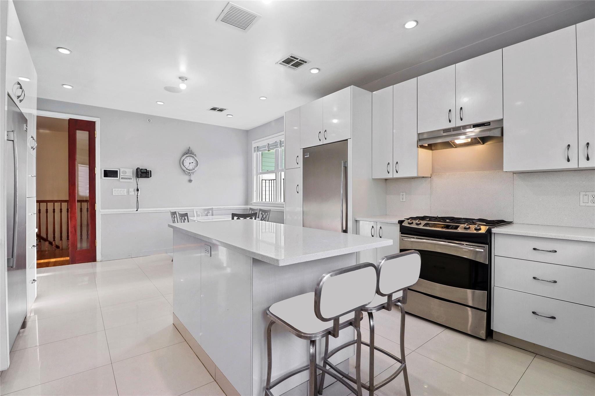 Property Photo:  14 Hamburg Way 303  NY 10950 