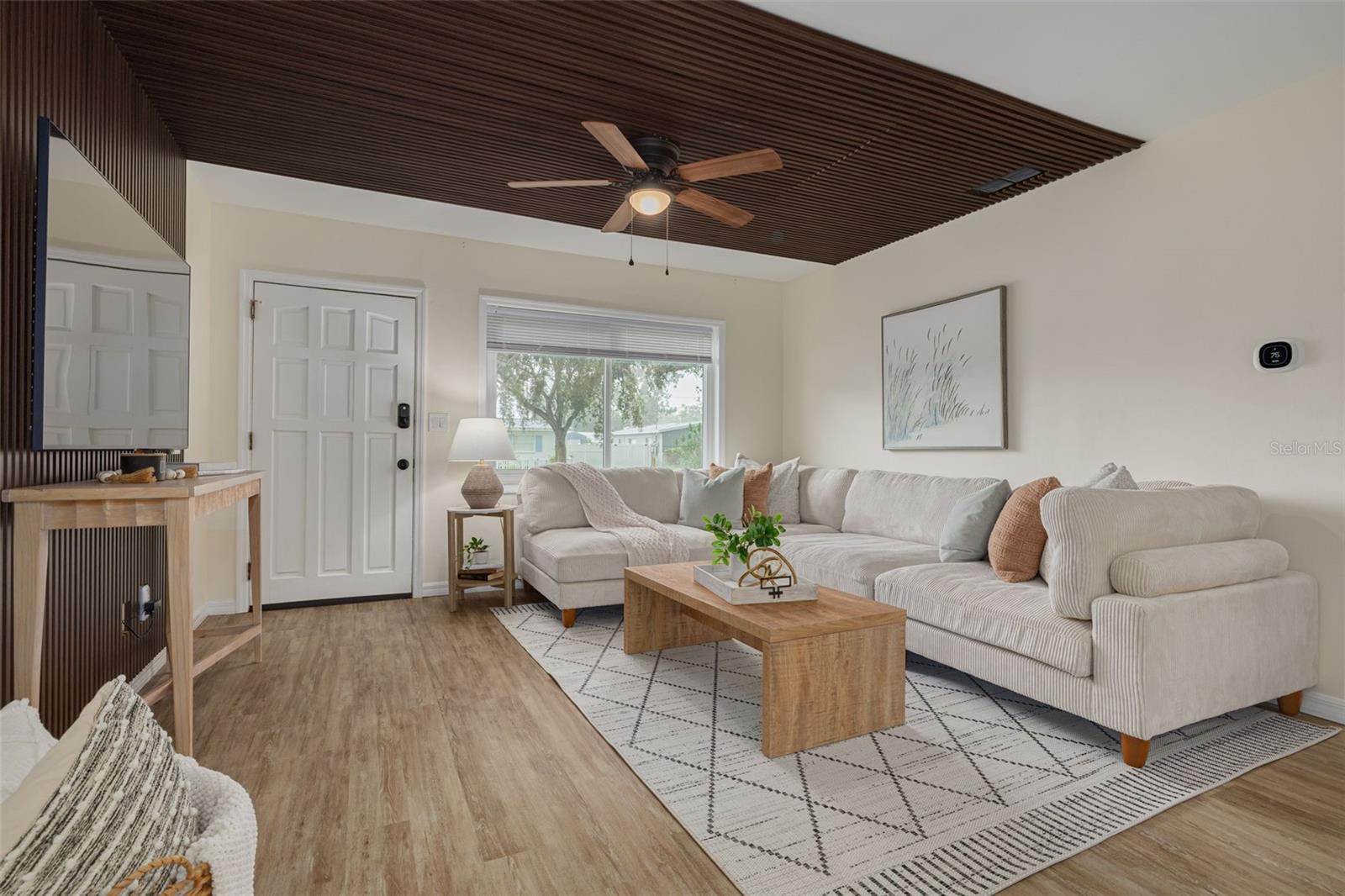 Property Photo:  8013 Cornwall Lane  FL 33615 