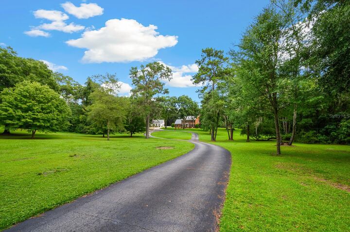 Property Photo:  6011 NW 23rd Avenue  FL 32606 