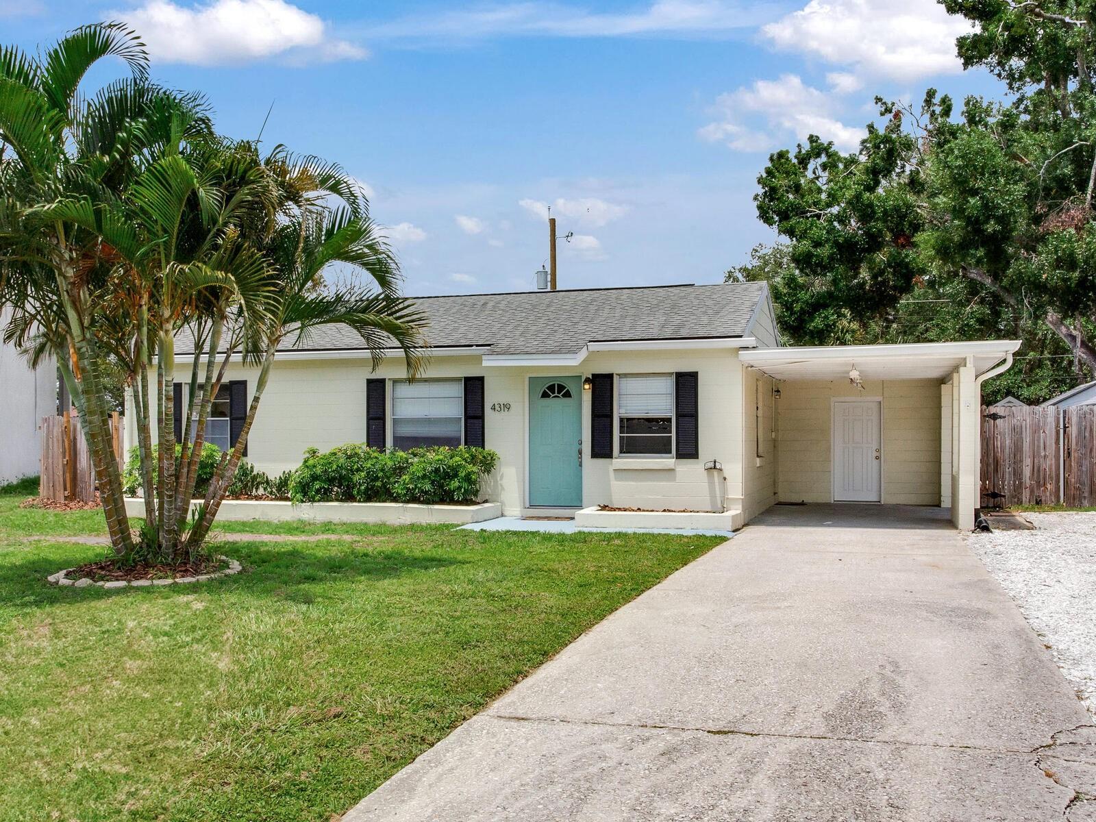 Property Photo:  4319 S Renellie Drive  FL 33611 
