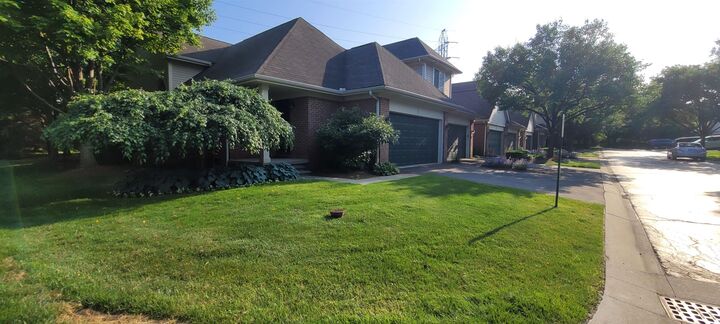 Property Photo:  622 Macwilliams Lane 1  MI 48067 