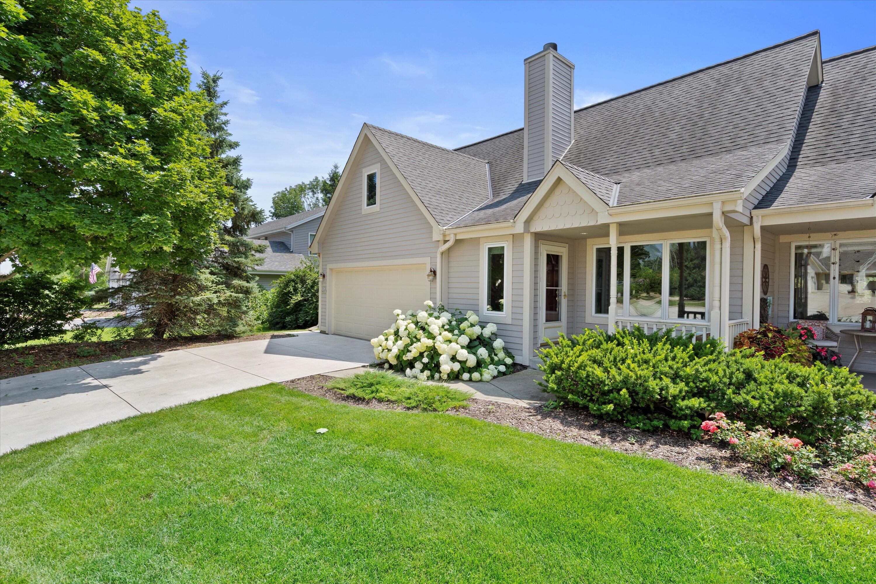 Property Photo: N13w6855 Pheasant Ct WI 53012