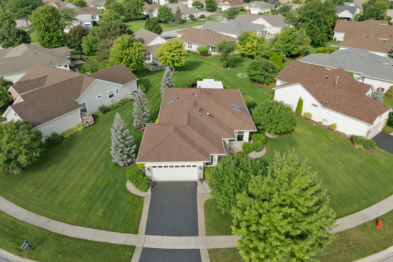 Property Photo: 12409 Fox Run Court IL 60142