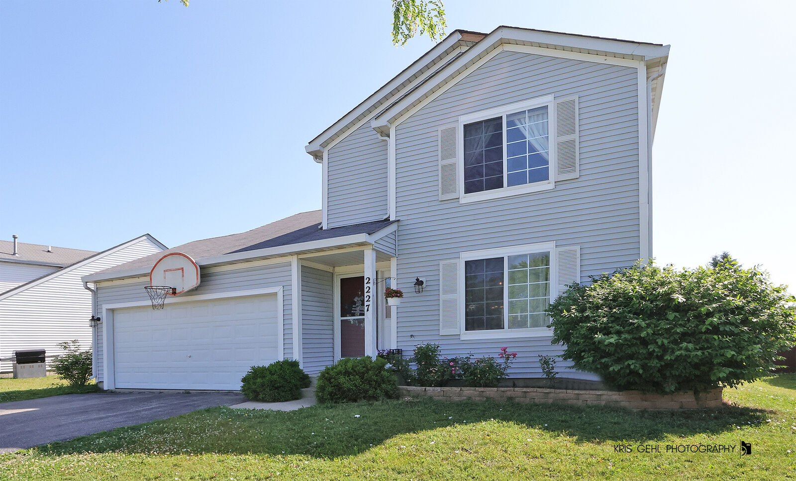 Property Photo: 2227 N Quaker Hollow Lane IL 60073
