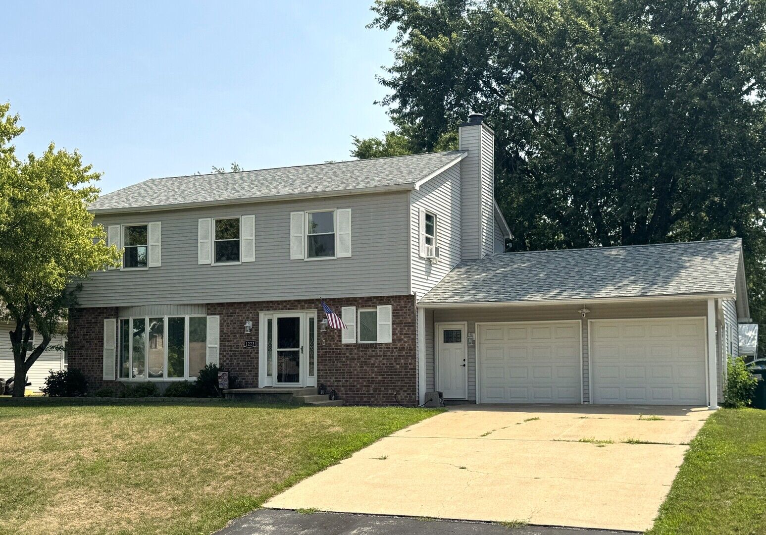 Property Photo:  1223 N Bush Avenue  IL 60901 