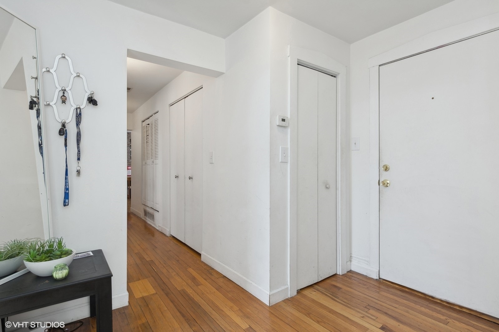 Property Photo: 4600 N Saint Louis Avenue 3S IL 60625
