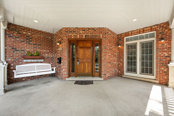 Property Photo:  4829 Linscott Avenue  IL 60515 