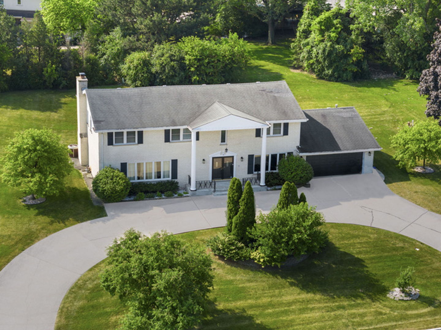 16 Kingston Drive  Oak Brook IL 60523 photo