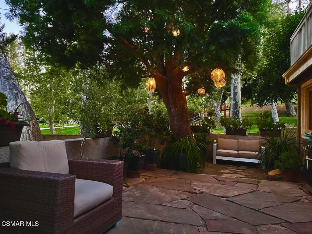 Property Photo:  202 Estrellita Lane  CA 91377 