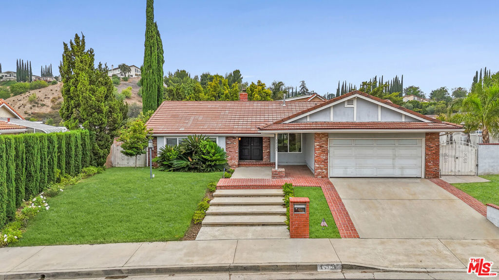 Property Photo:  12131 Beaufait Avenue  CA 91326 