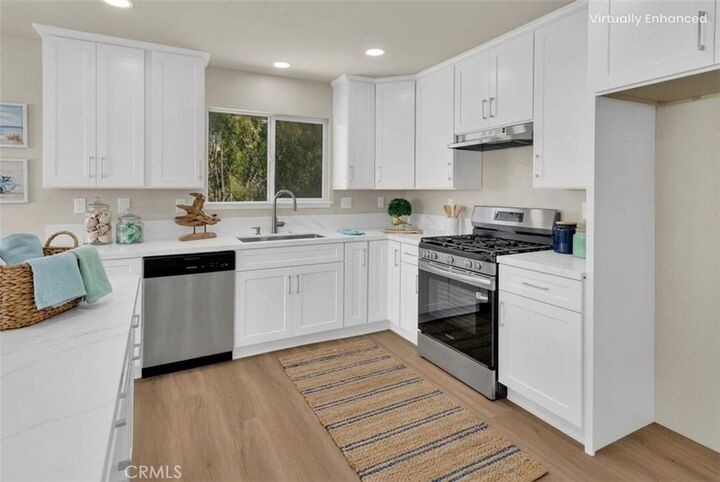 Property Photo:  679 Elena Street  CA 93442 