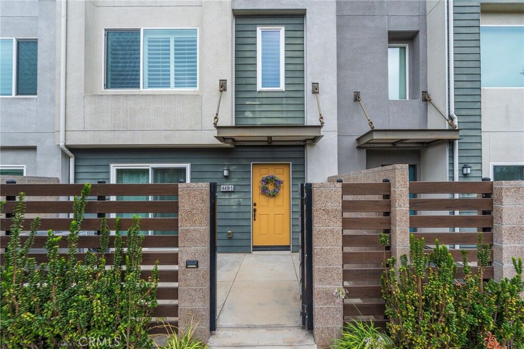 Property Photo:  14418 Plum Lane 5  CA 90247 