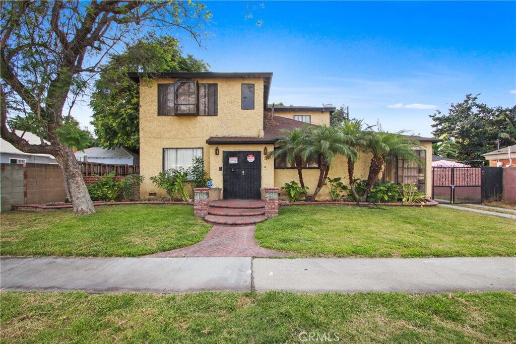 Property Photo:  2205 N Pannes Avenue  CA 90221