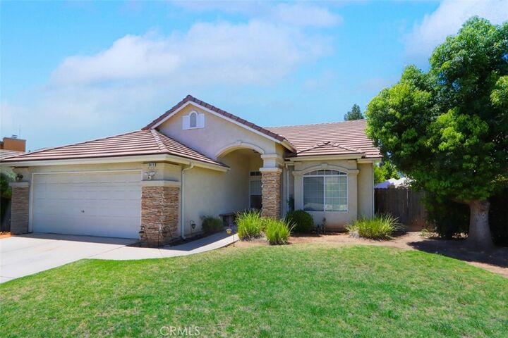 Property Photo: 10419 N Woodrow Avenue CA 93730