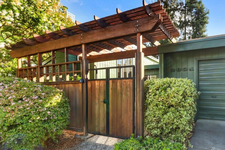 2801 Catalina Drive  Davis CA 95616 photo