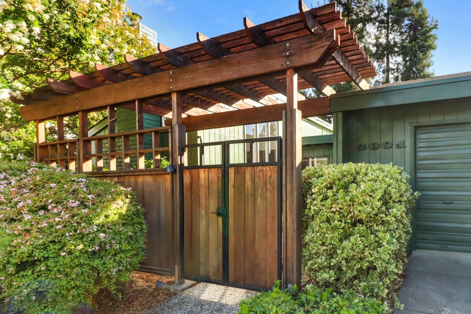 Property Photo: 2801 Catalina Drive CA 95616