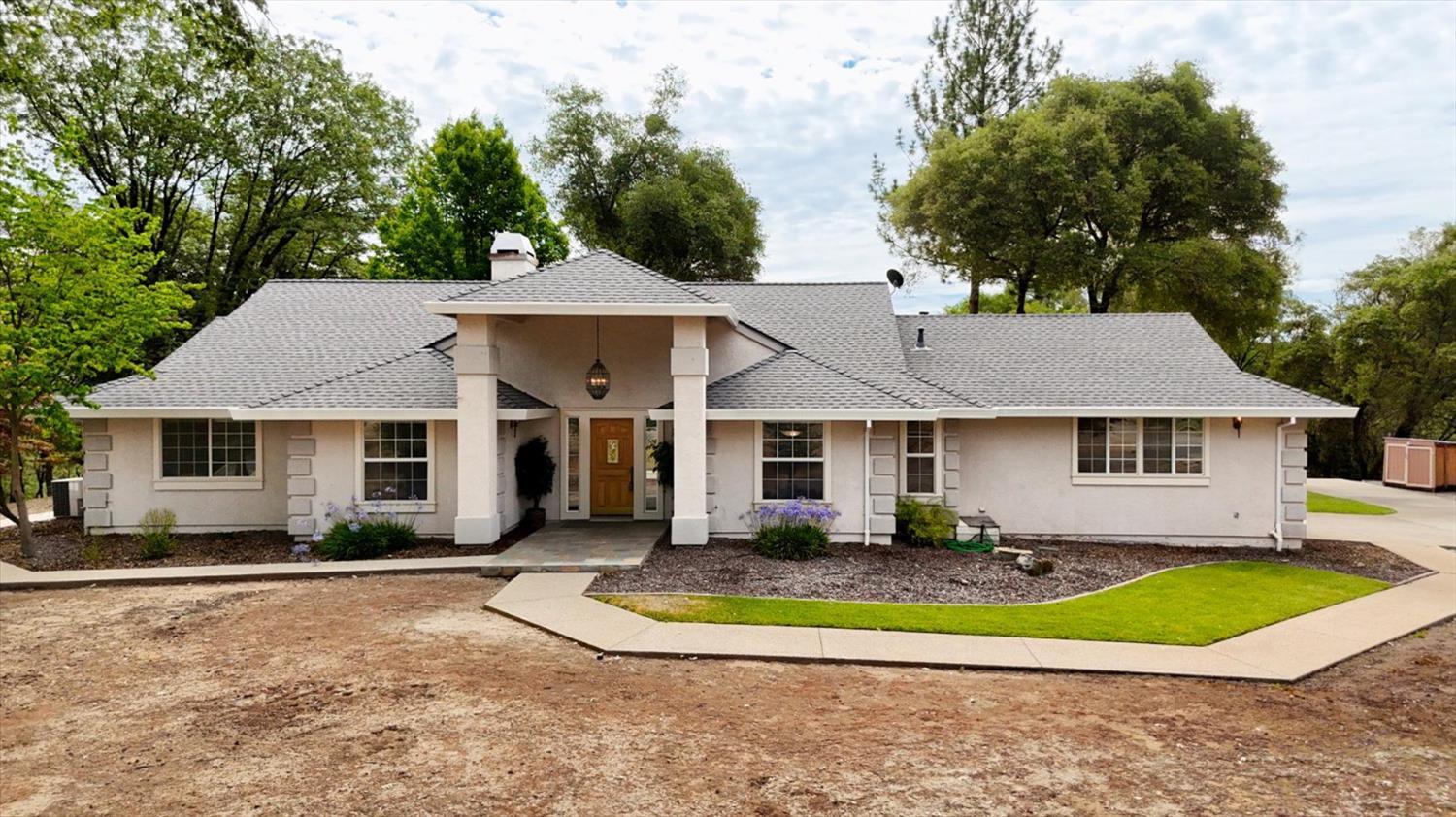 Property Photo: 18905 W Ridge Drive CA 95946