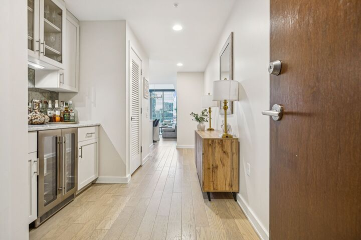 Property Photo: 1212 Laurel St 301 TN 37203