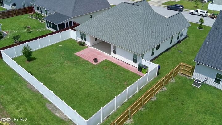 Property Photo:  1120 Amberjack Court  NC 28562 
