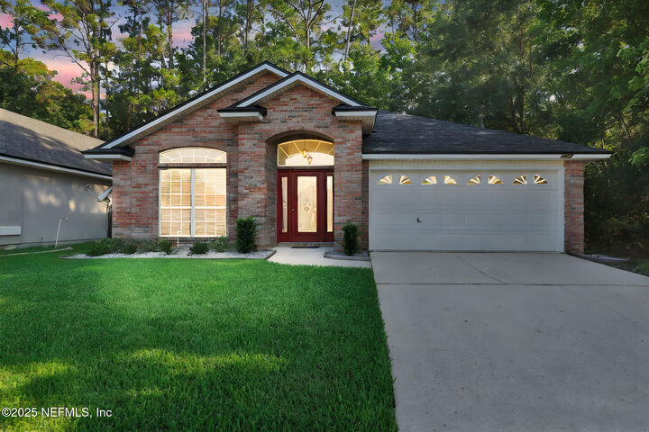 Property Photo: 1477 Greenway Place FL 32003