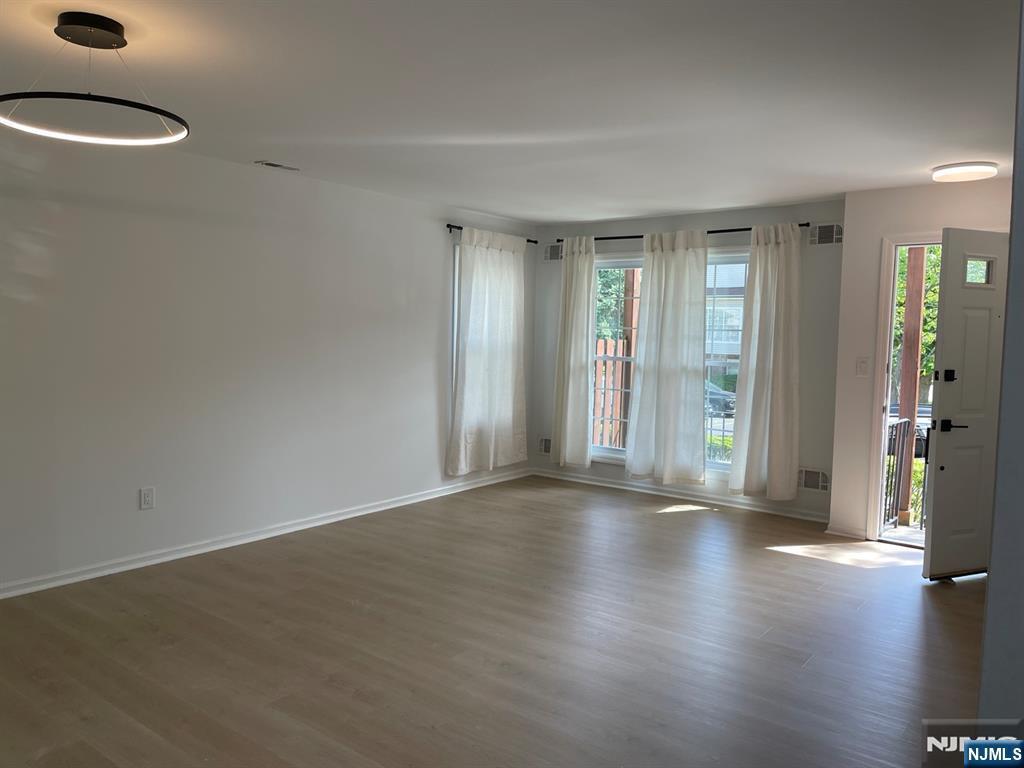 Property Photo: 386 Village Court NJ 07024