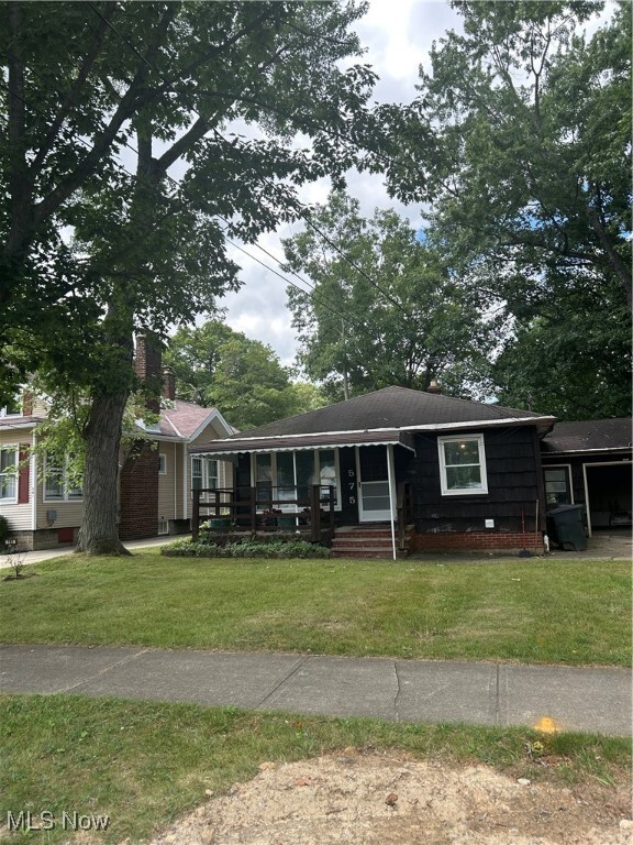 Property Photo:  575 W Glendale Street  OH 44146 