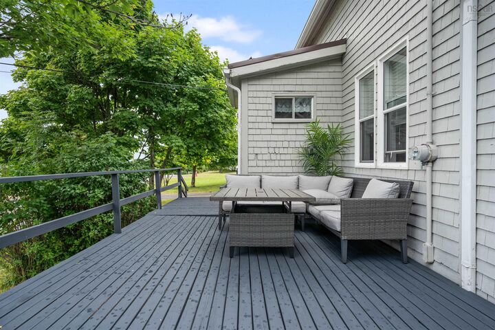 166 Reservoir Street  New Glasgow NS B2H 4K4 photo