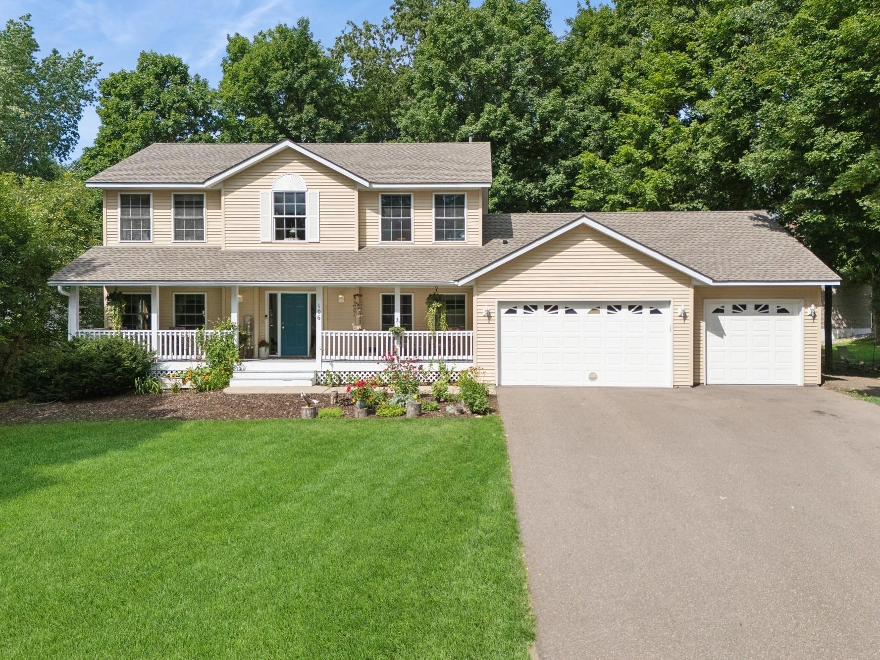 Property Photo:  106 Terrace Boulevard  MN 55390 