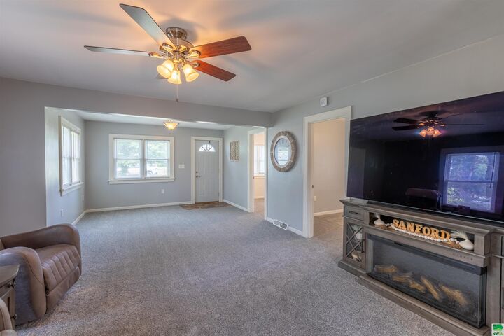 Property Photo: 711 6th Street IA 51040