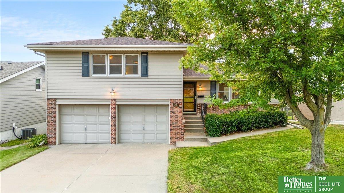 3022 S 49 Avenue  Omaha NE 68106 photo