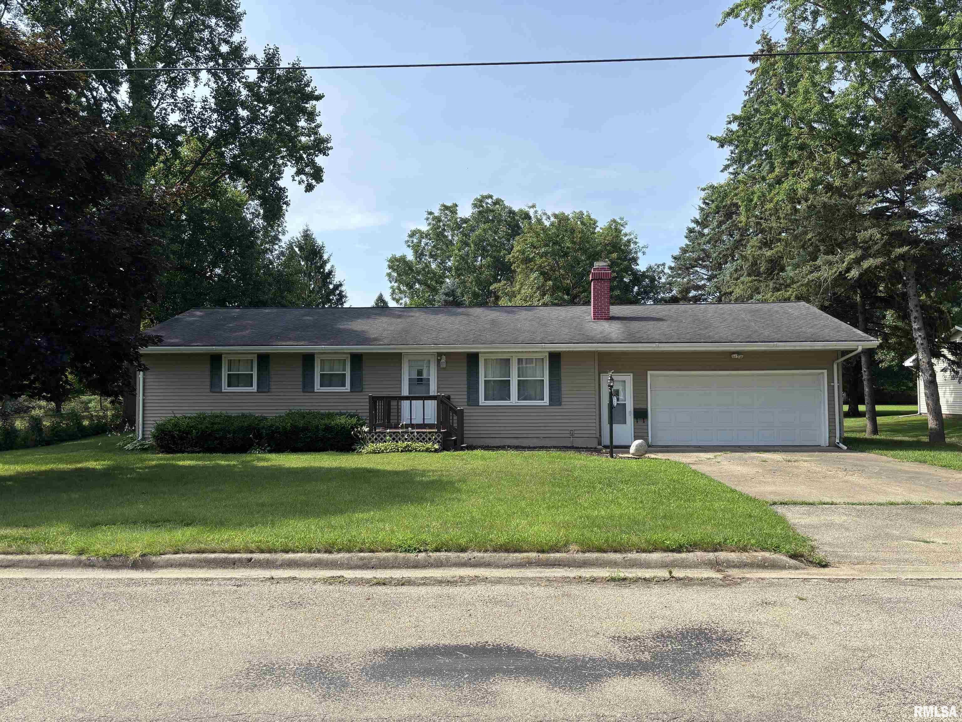 Property Photo: 1226 2nd Street IL 61540