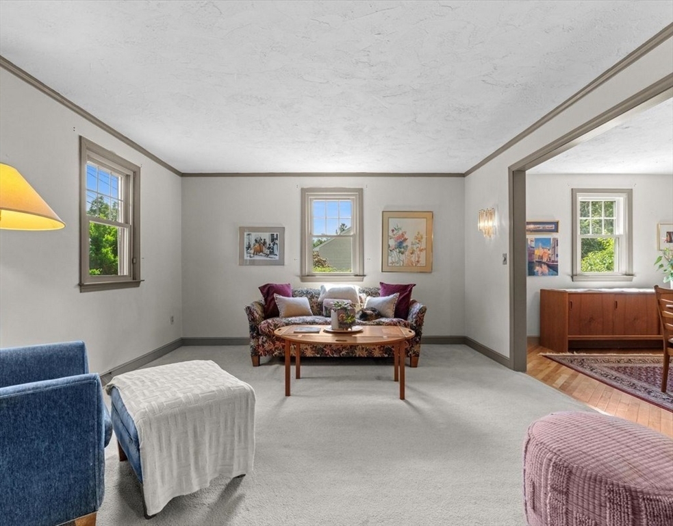 Property Photo:  9 Pleasantview Ter  MA 01701 