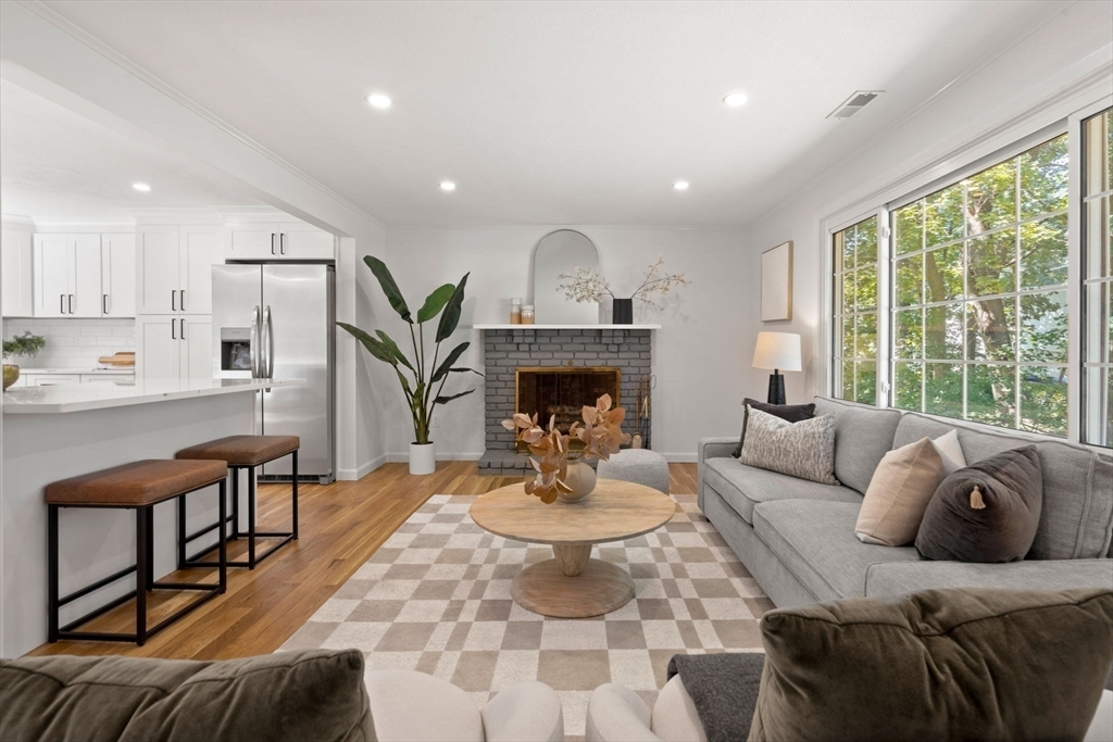 Property Photo:  526 Maple St  MA 01923 