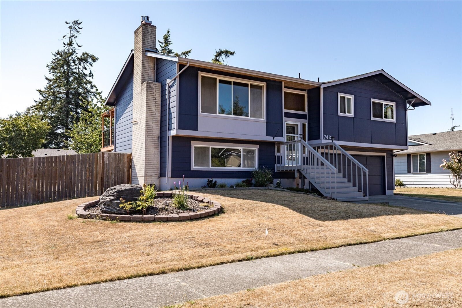 749 SW London Terrace  Oak Harbor WA 98277 photo