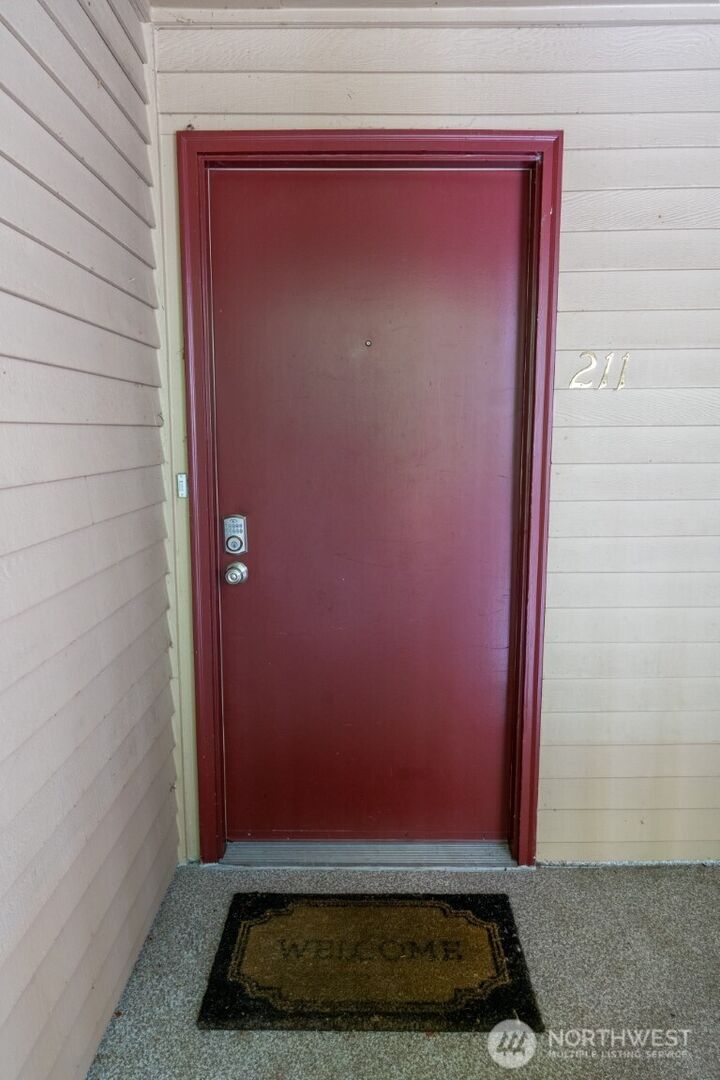 Property Photo:  8652  164th Avenue NE C211  WA 98052 