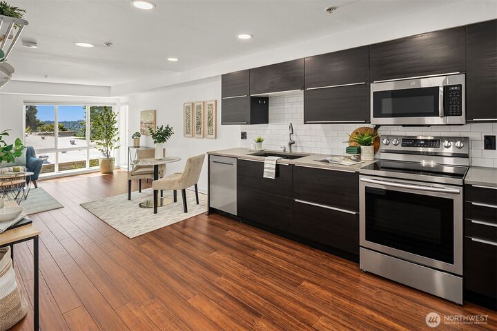 Property Photo:  2901 S Jackson Street 506  WA 98144 