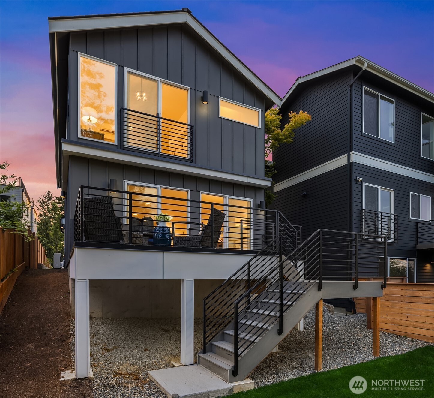 Property Photo: 13548 39th Avenue NE C WA 98125