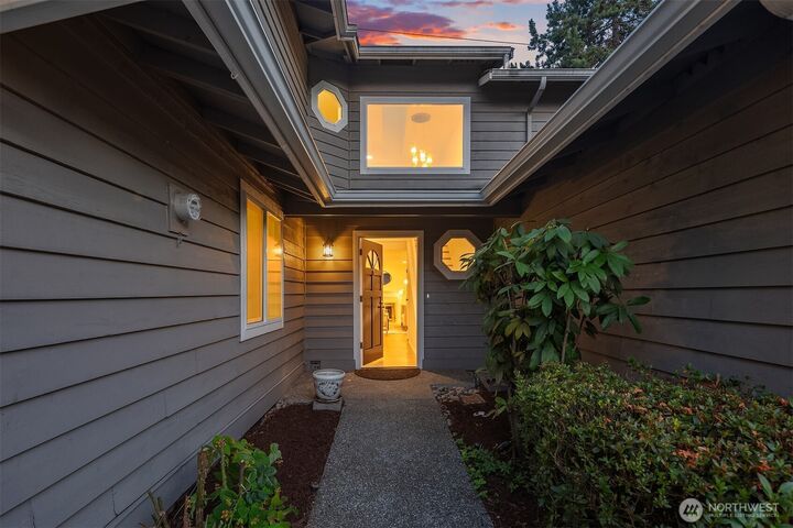 Property Photo: 15900 NE 40th Street 32B WA 98052