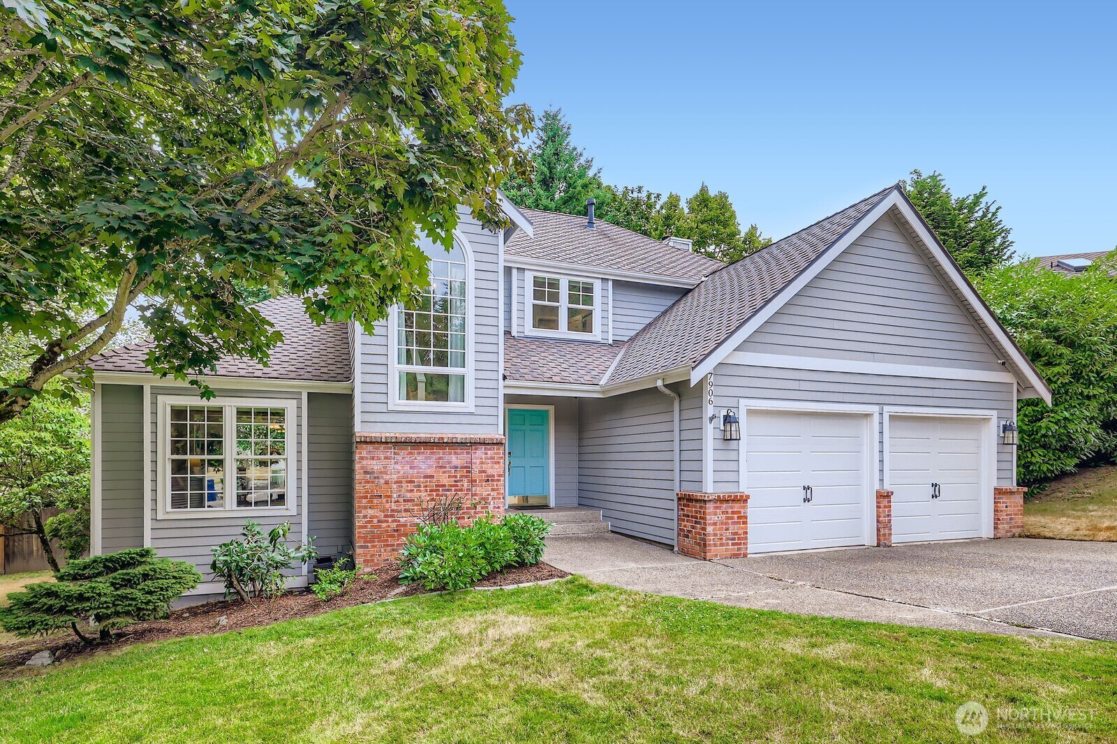 Property Photo: 7906 125th Court SE WA 98056