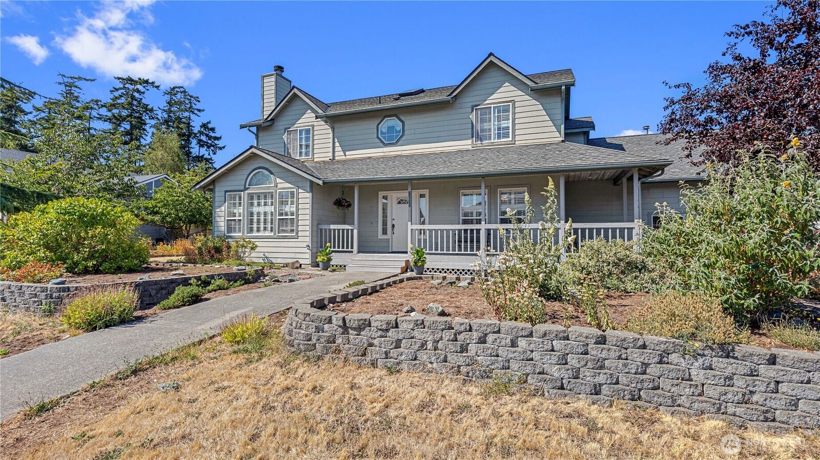 Property Photo: 1238 SW 6th Ave WA 98277