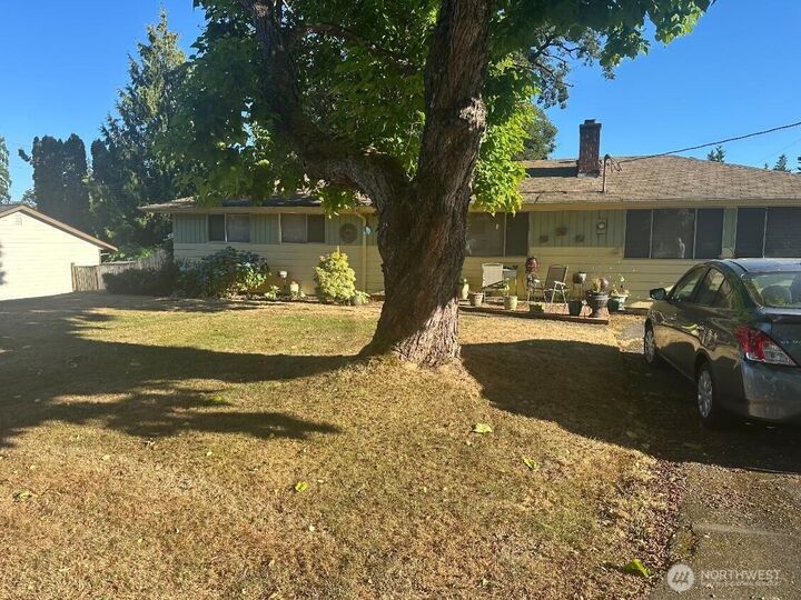 Property Photo: 18 232nd Place SW WA 98021