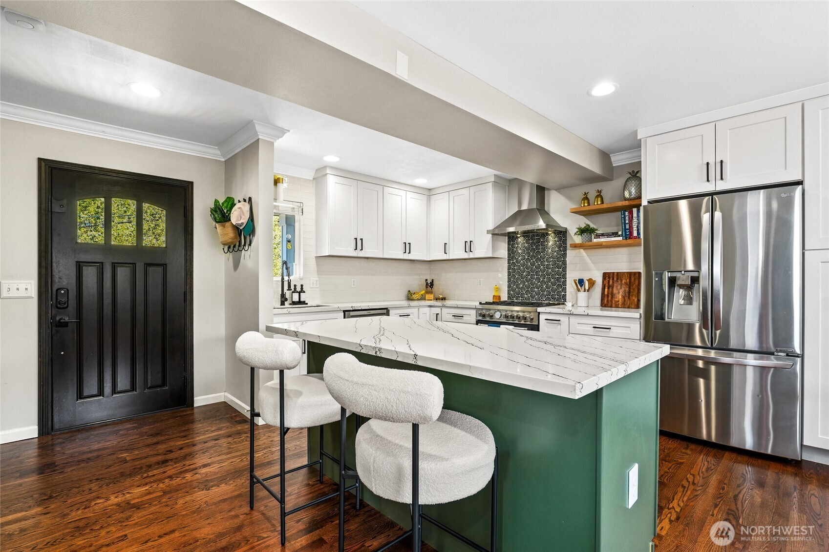 Property Photo: 2723 S King St WA 98144