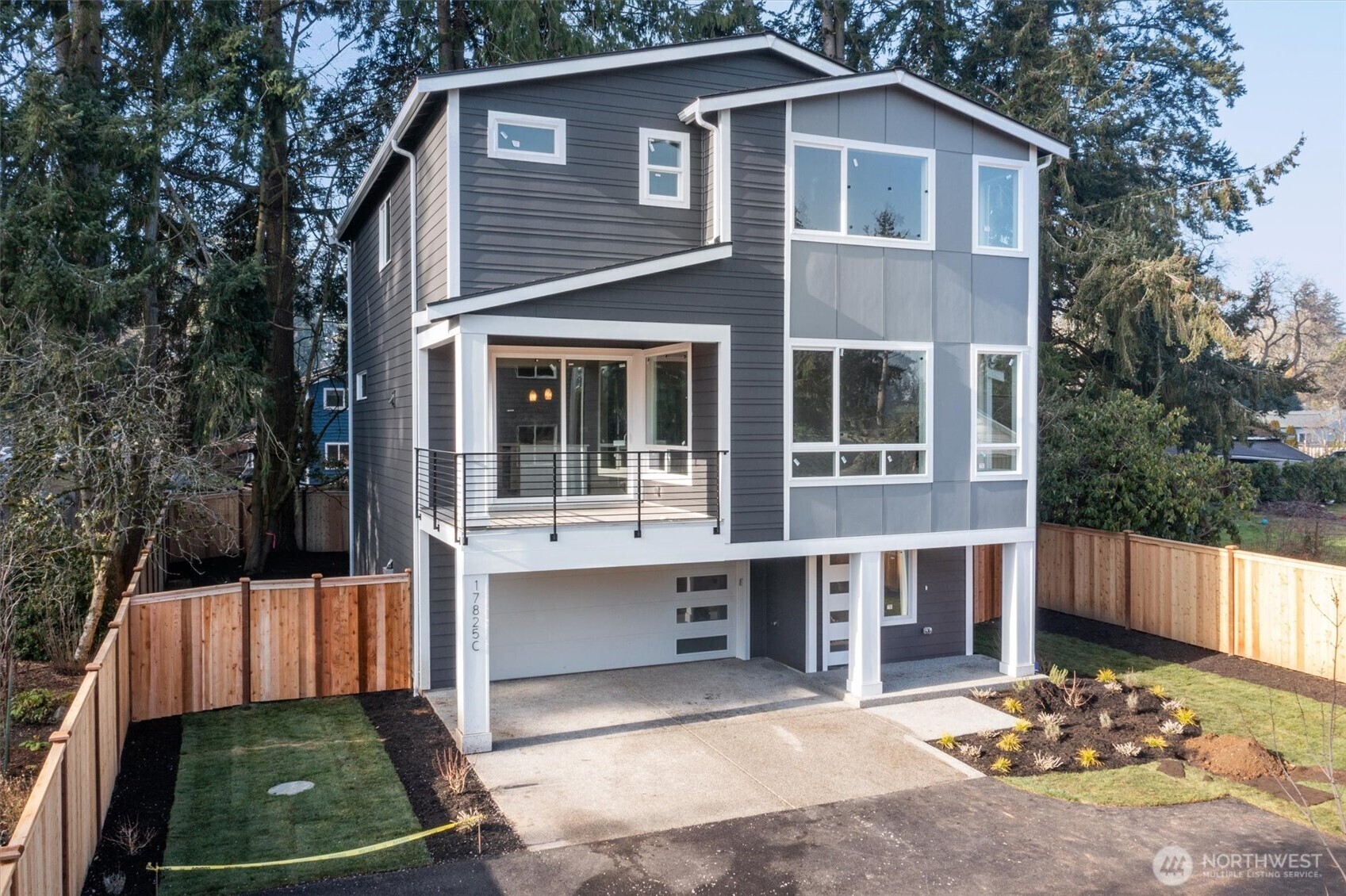 Property Photo: 17825 Wallingford Avenue N A WA 98133